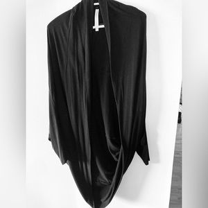 Cardigan Aritzia babaton